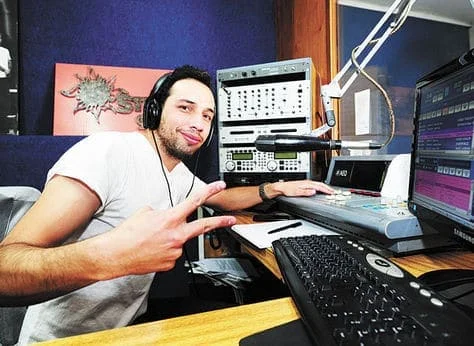 locutor-12